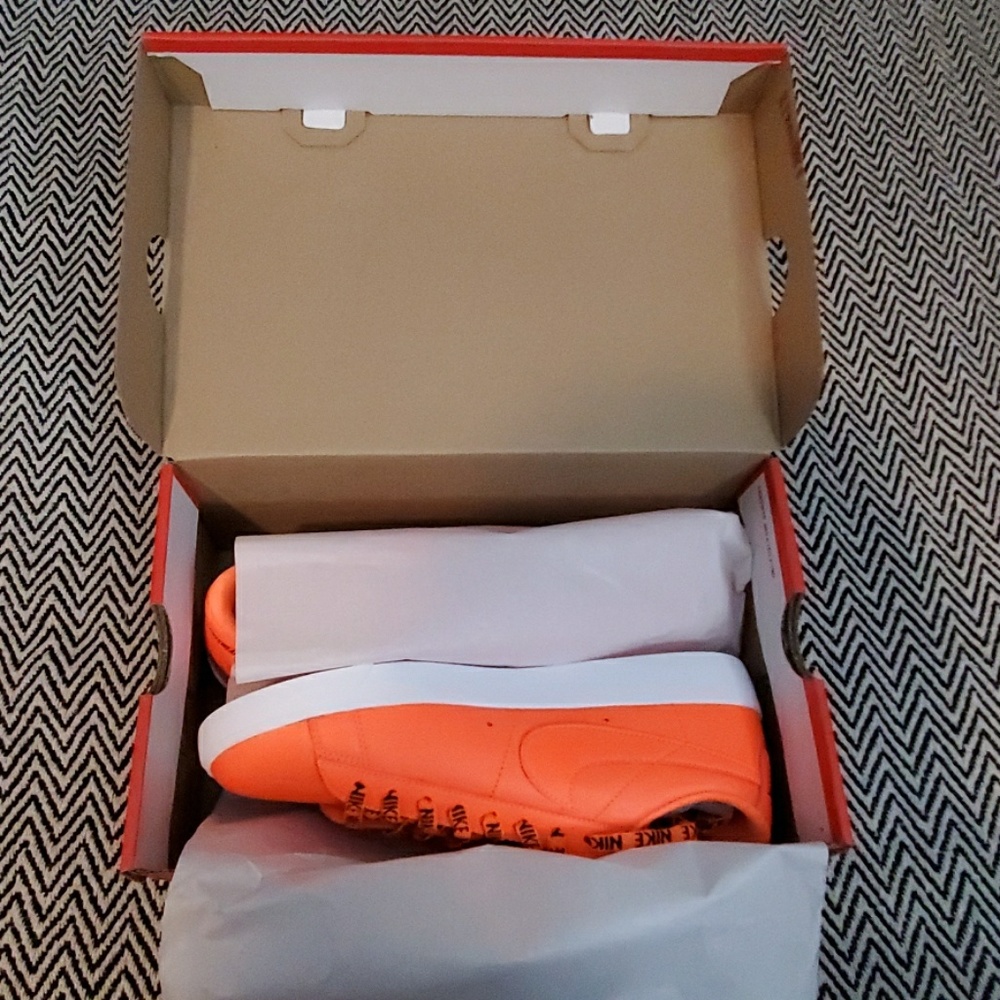 COPY - Women's Blazer Low SE Casual Sneakers